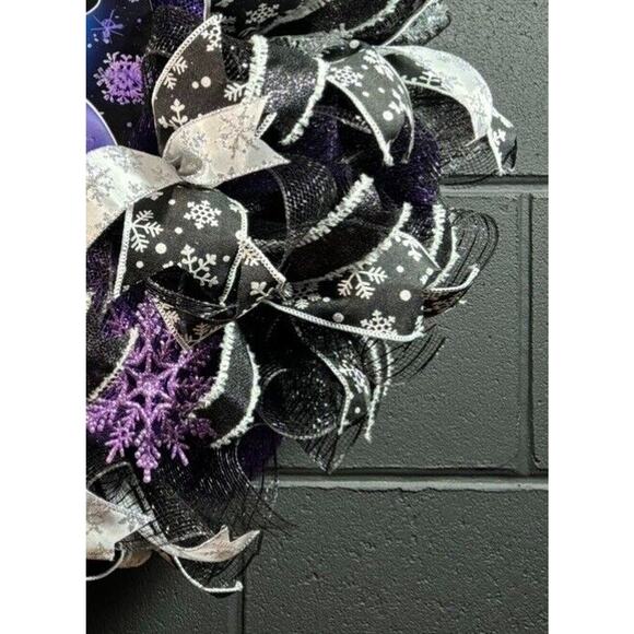 Christmas Snowman Wreath Black and Purple Winter Door Decor Handmade 24 inch - Picture 5 of 5
